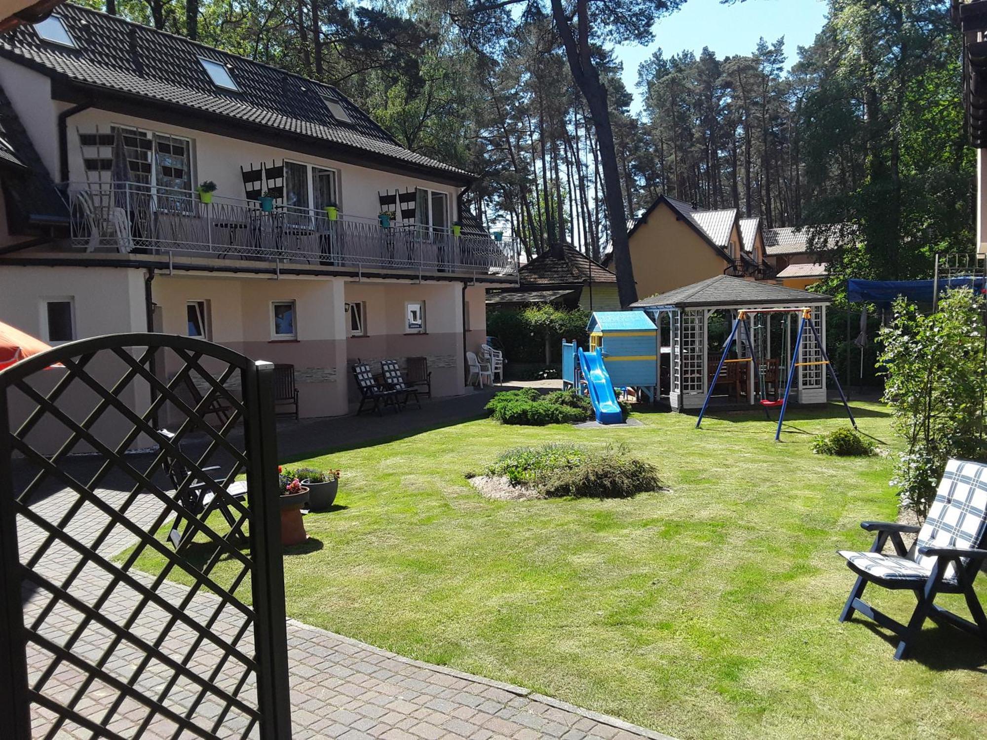 Dom Goscinny Borowiak Pobierowo Exterior photo
